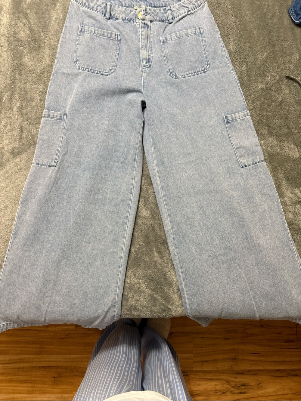 eesome Light Blue Denim Jeans